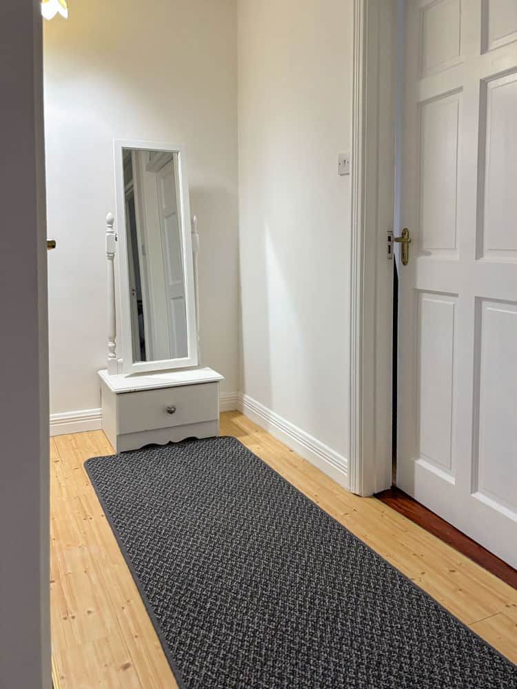 Upper floor landing